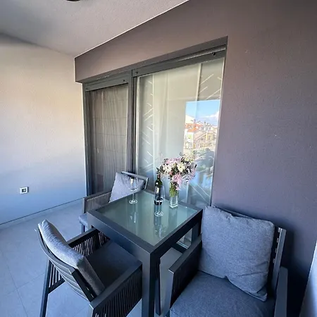 Bozur-a Modern And Comfy Place