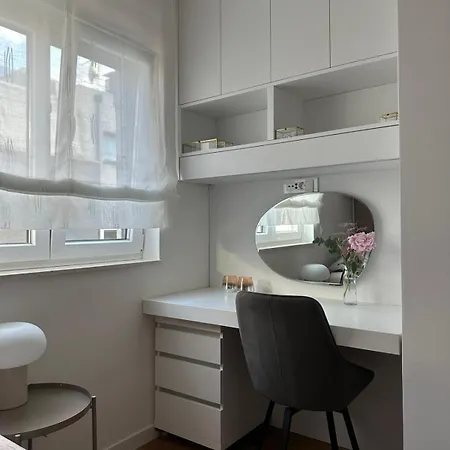 Διαμέρισμα Bozur-a Modern And Comfy Place