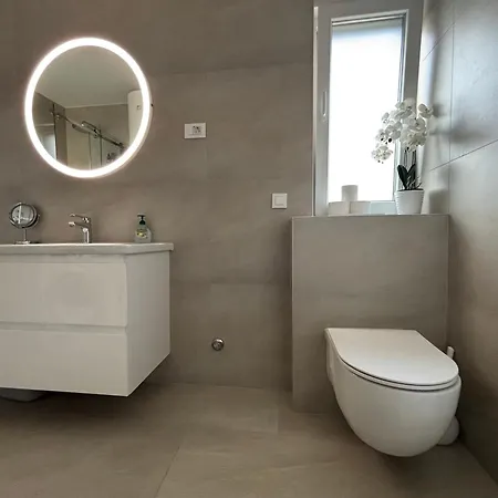 Bozur-a Modern And Comfy Place Zadar