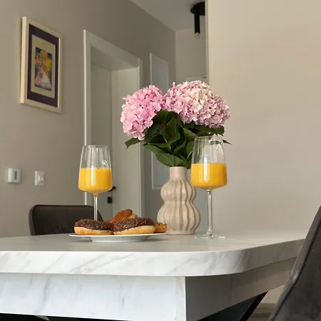 Bozur-a Modern And Comfy Place *