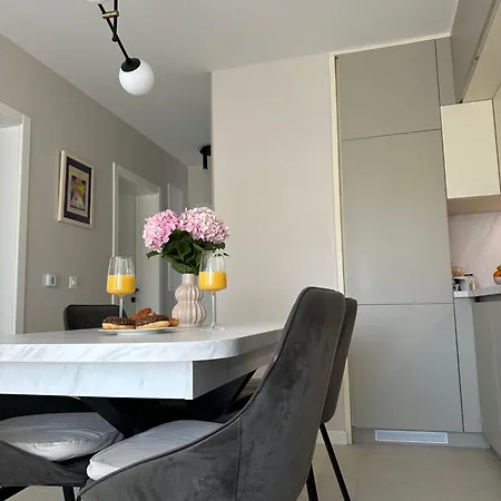Bozur-a Modern And Comfy Place Apartment Zadar
