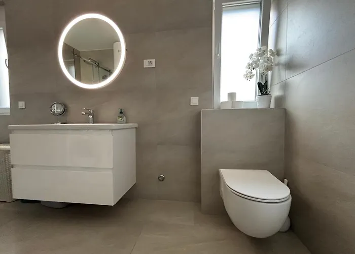 Bozur-a Modern And Comfy Place For 3 Persons 扎达尔